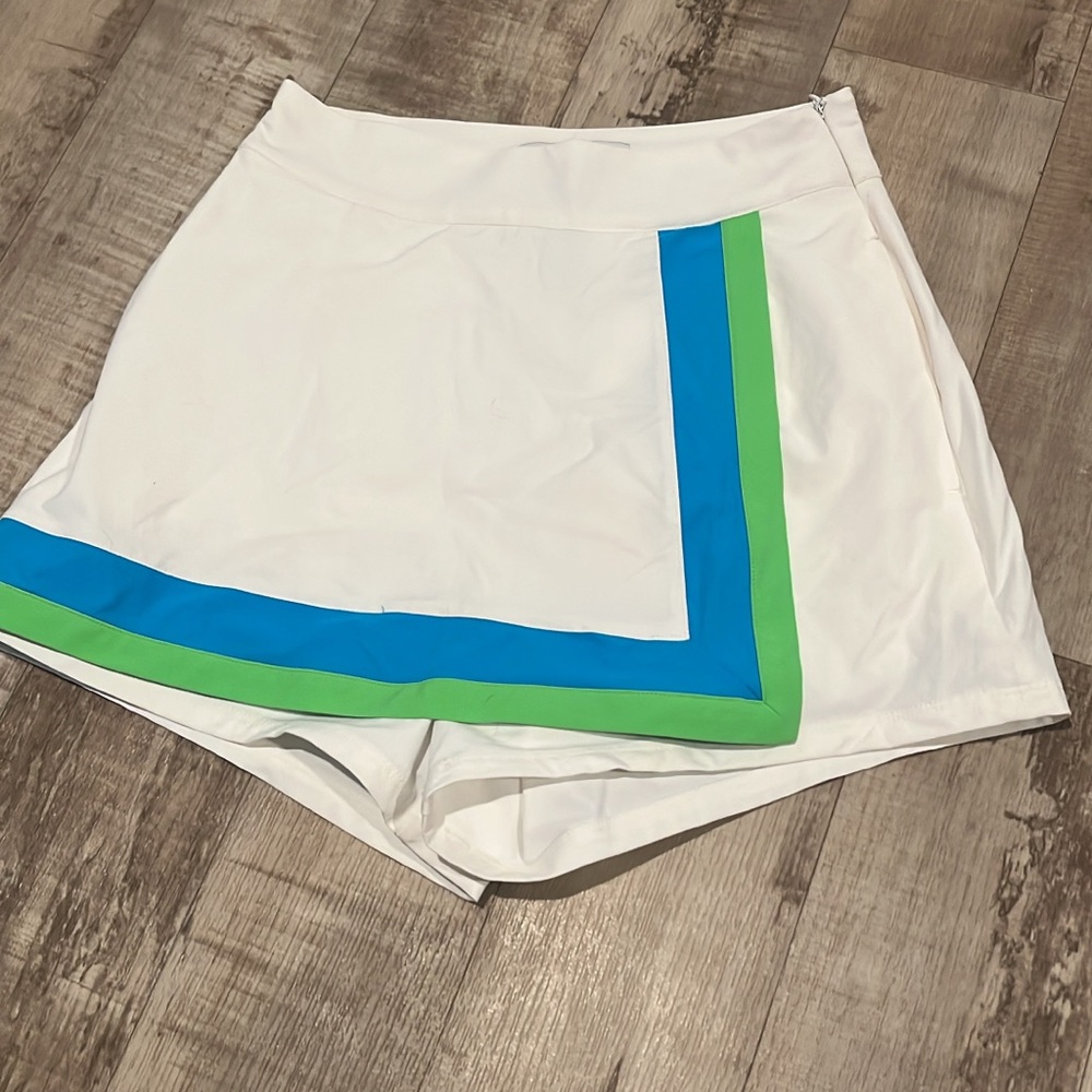 Beach Riot White and Blue Skorts with Color Block Design